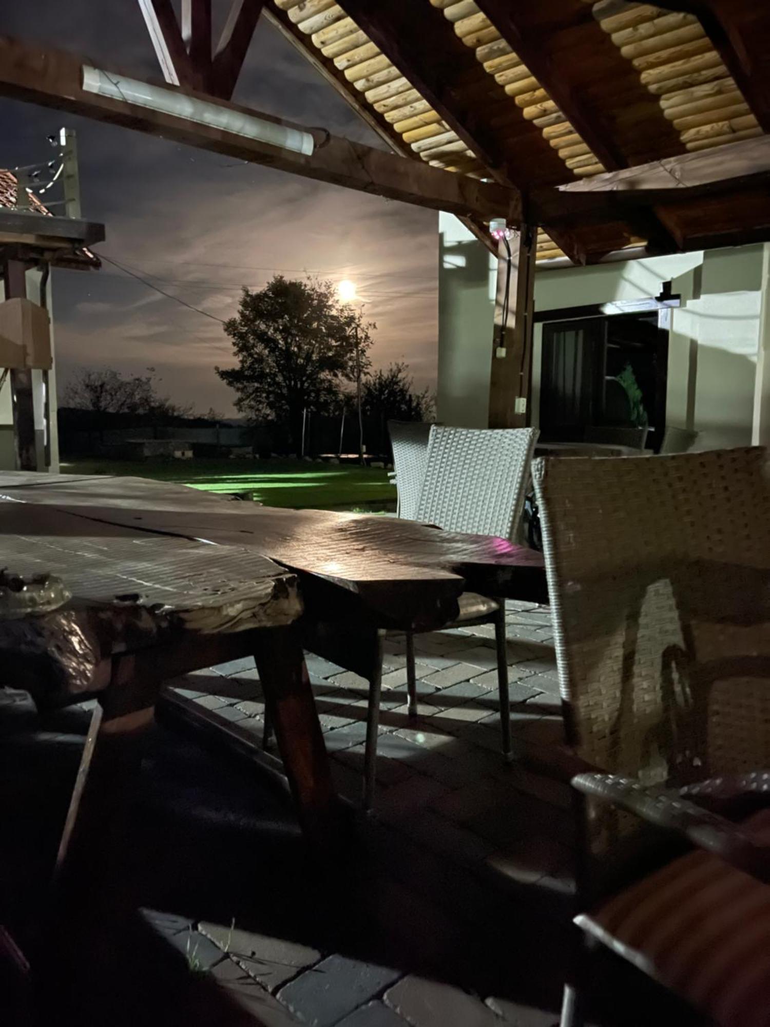 Wineyards Salin Bed & Breakfast Turda Luaran gambar